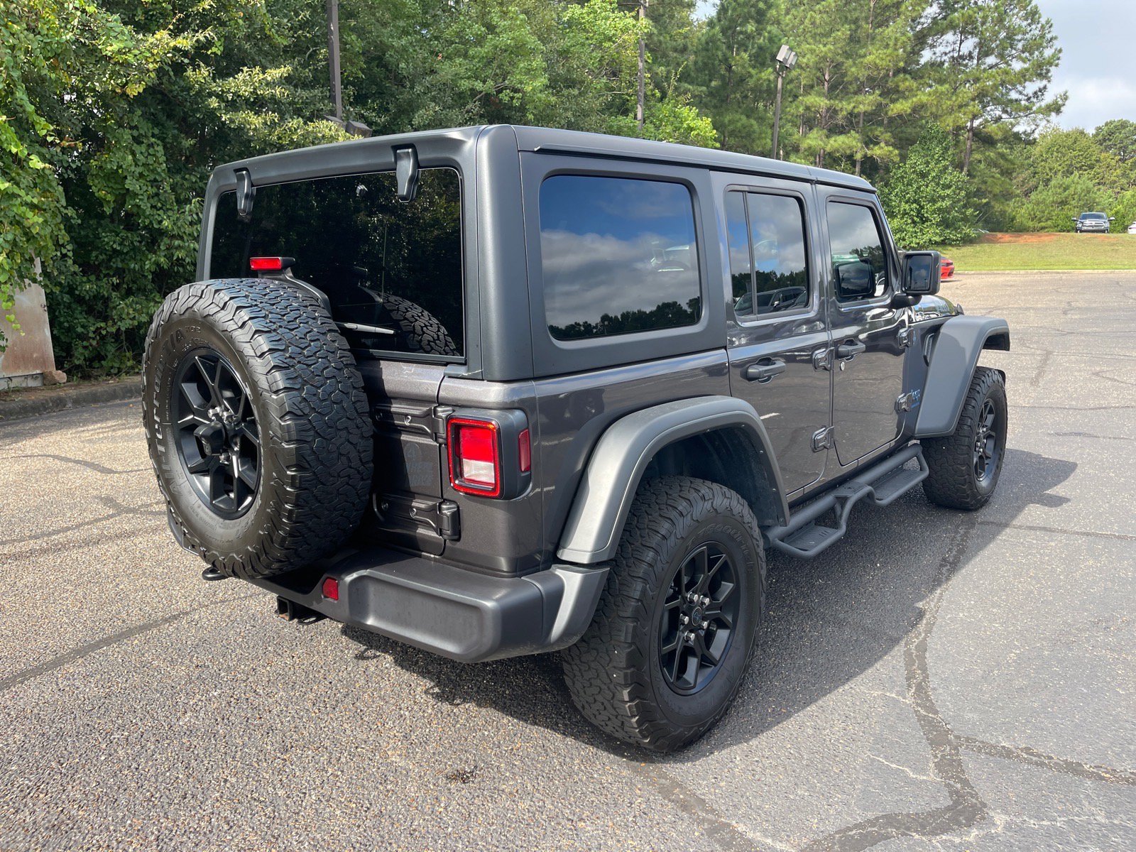Used 2025 Jeep Wrangler Unlimited Sport S 4xe AWD/4WD image 17