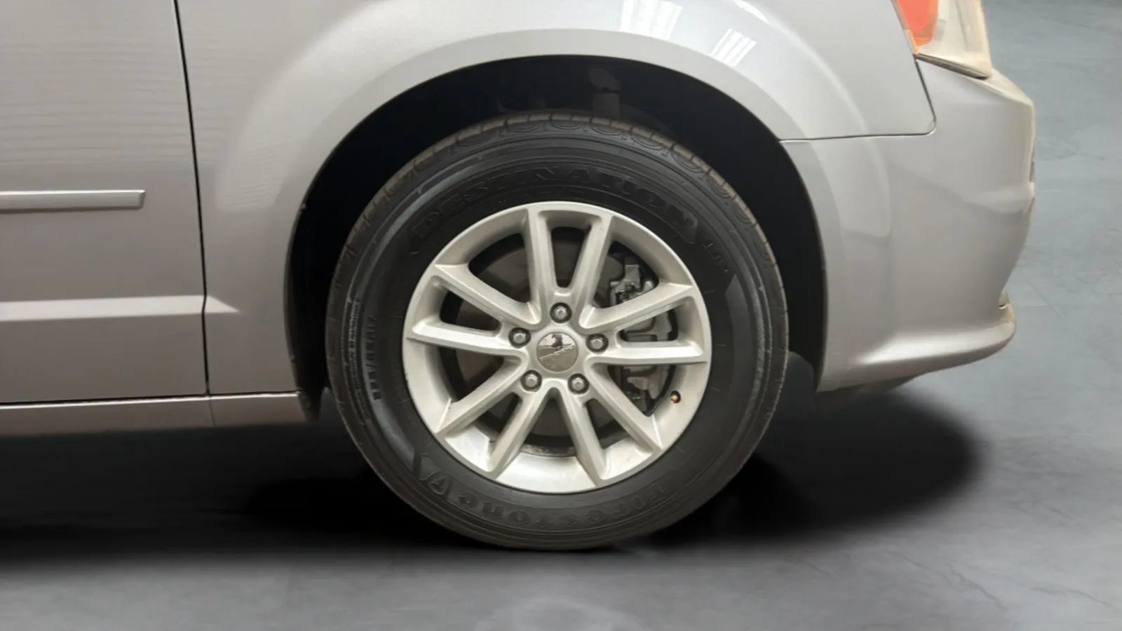 Used 2014 Dodge Grand Caravan SXT FWD image 23