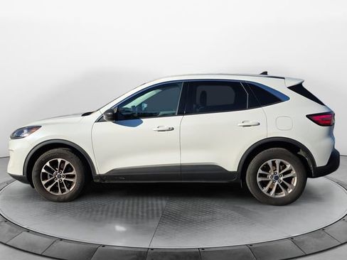 Used 2022 Ford Escape SE AWD/4WD image 2