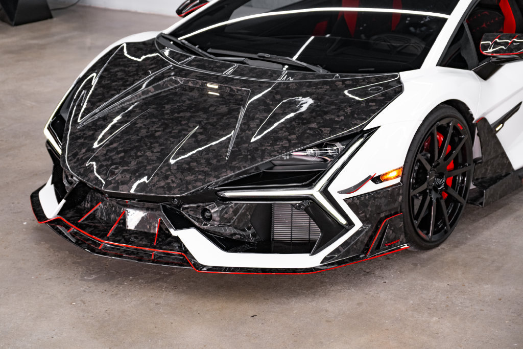 Used 2024 Lamborghini Revuelto AWD/4WD image 7
