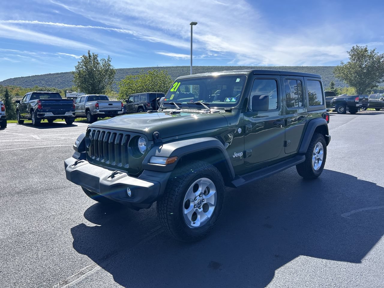 Used 2021 Jeep Wrangler Unlimited Sport AWD/4WD image 3