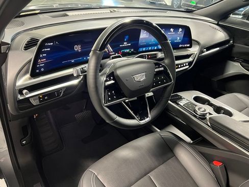 Used 2024 Cadillac Lyriq Luxury RWD image 15