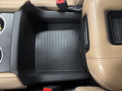 Used 2021 Chevrolet Tahoe Premier w/ Premium Package image 36