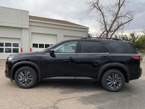 New 2026 Nissan Pathfinder SV image 2