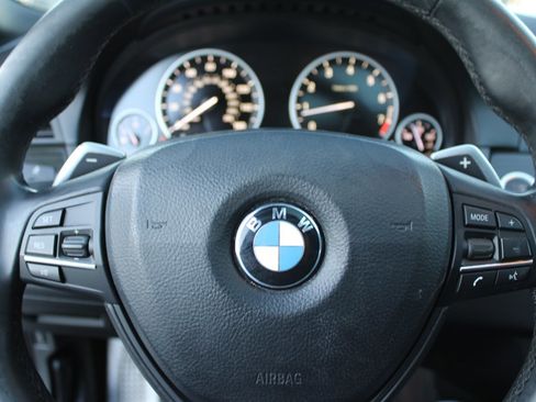 Used 2013 BMW 550i Sedan image 31