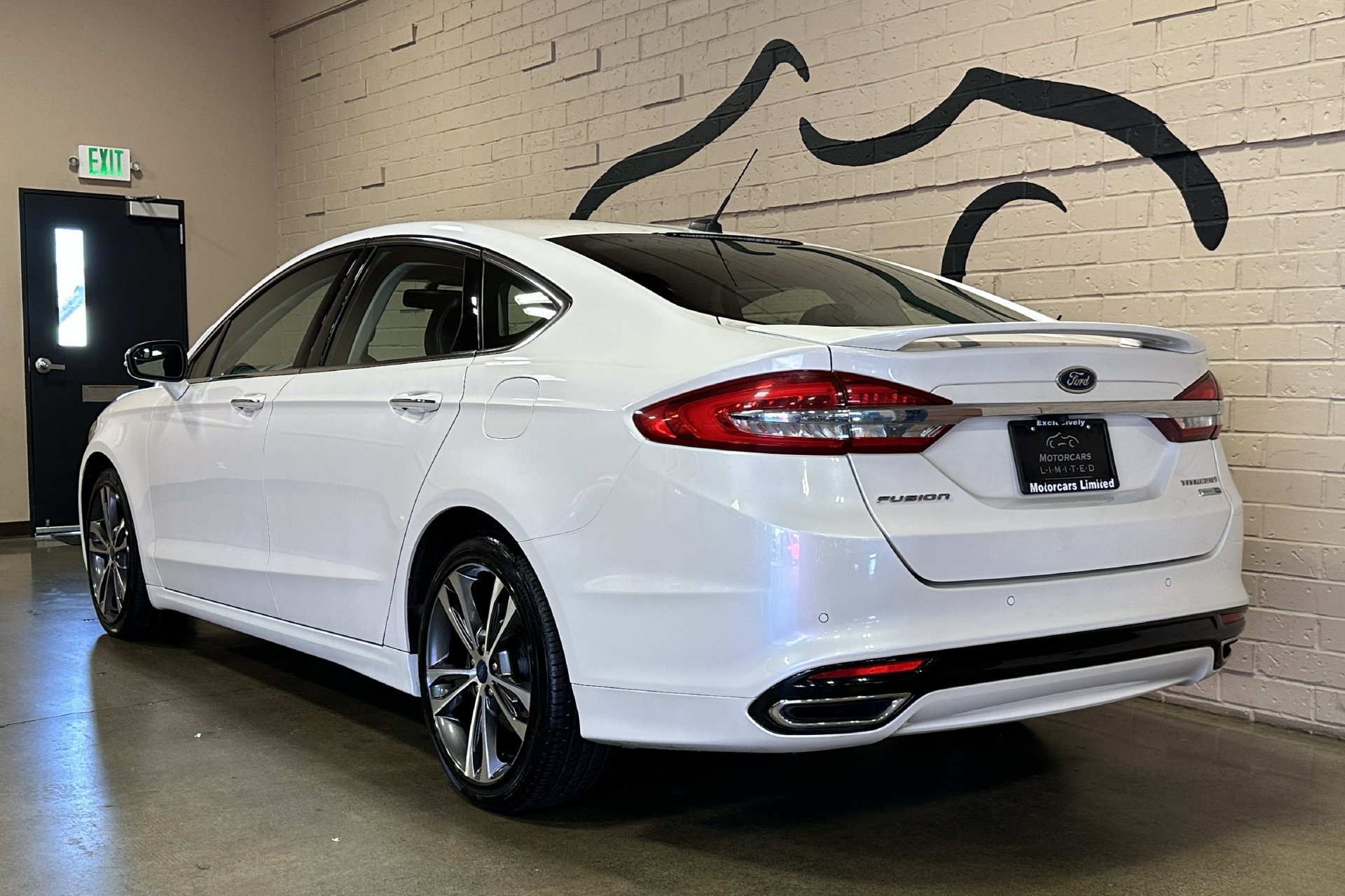 Used 2018 Ford Fusion Titanium AWD/4WD image 7