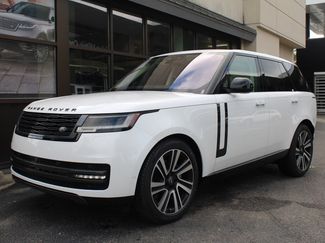 Used 2023 Land Rover Range Rover SE video 2
