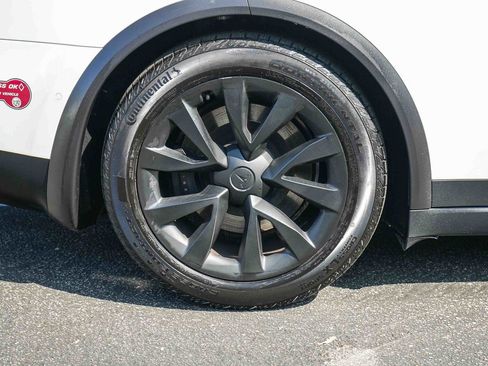 Used 2023 Tesla Model X AWD/4WD image 11