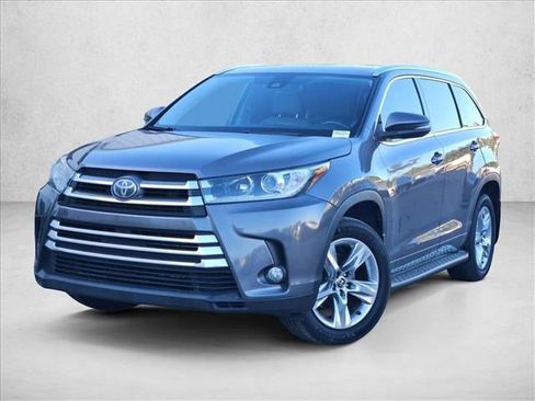 Used 2018 Toyota Highlander Limited image 1