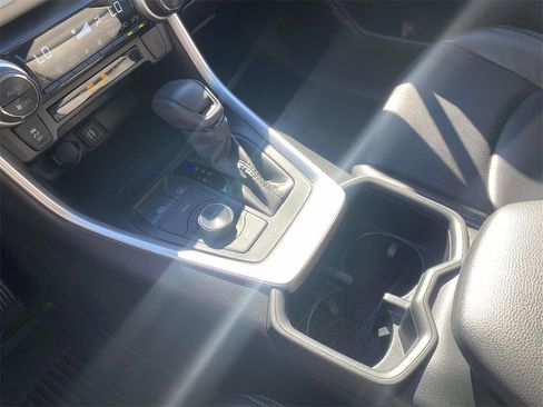 Used 2023 Toyota RAV4 XLE image 22