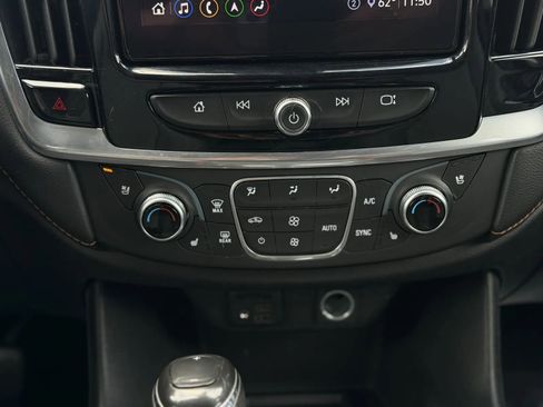 Used 2020 Chevrolet Traverse Premier w/ Redline Edition AWD/4WD image 38