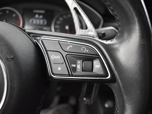 Used 2017 Audi A4 2.0T Premium image 11