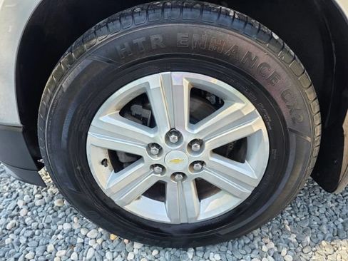 Used 2013 Chevrolet Traverse LT AWD/4WD image 9