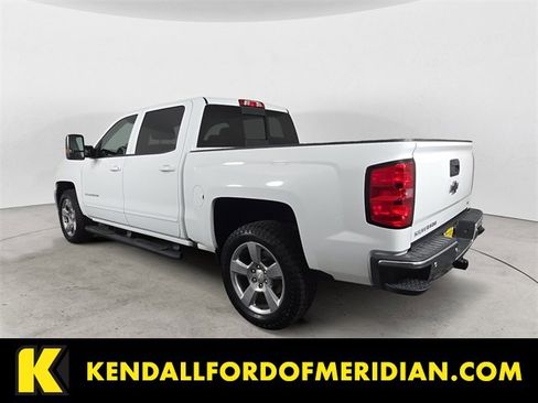 Used 2018 Chevrolet Silverado 1500 LT w/ Max Trailering Package image 3