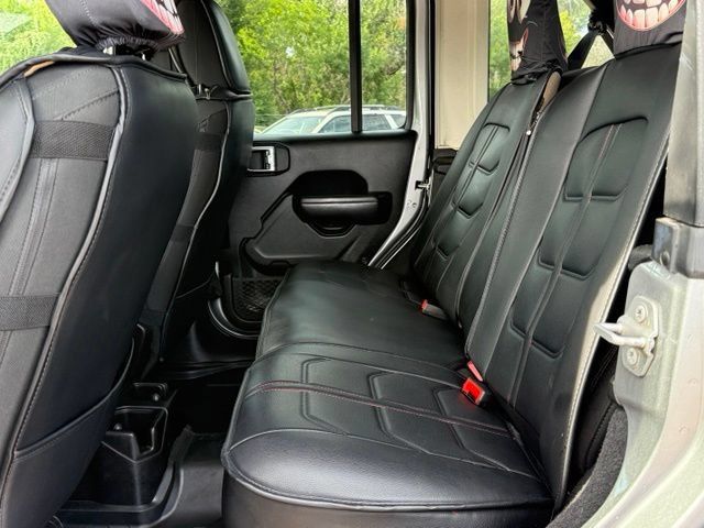 Used 2018 Jeep Wrangler Unlimited Sport S AWD/4WD image 15
