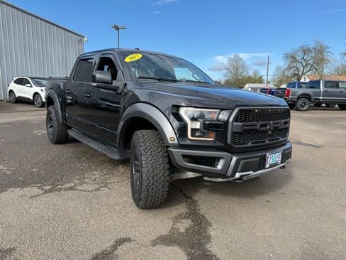 Used 2017 Ford F150 Raptor w/ Equipment Group 802A Luxury AWD/4WD image 9