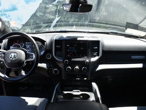 Used 2023 RAM 1500 Big Horn AWD/4WD image 18