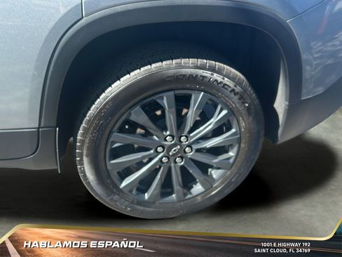 Used 2023 Chevrolet Traverse RS image 11