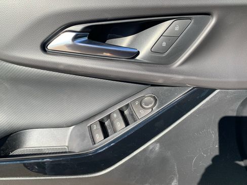 New 2026 Chevrolet Equinox LT FWD image 12