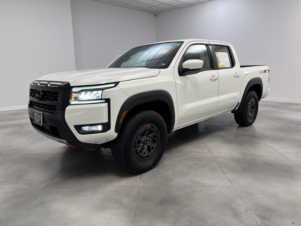 Used 2026 Nissan Frontier PRO-4X AWD/4WD image 4