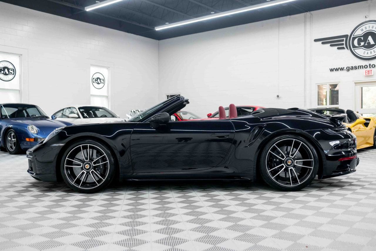 Used 2021 Porsche 911 4 Cabriolet AWD/4WD image 15