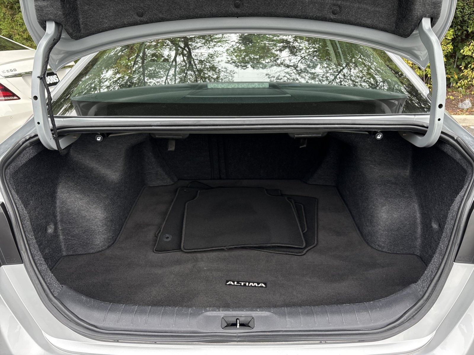 Used 2024 Nissan Altima 2.5 SV FWD image 26