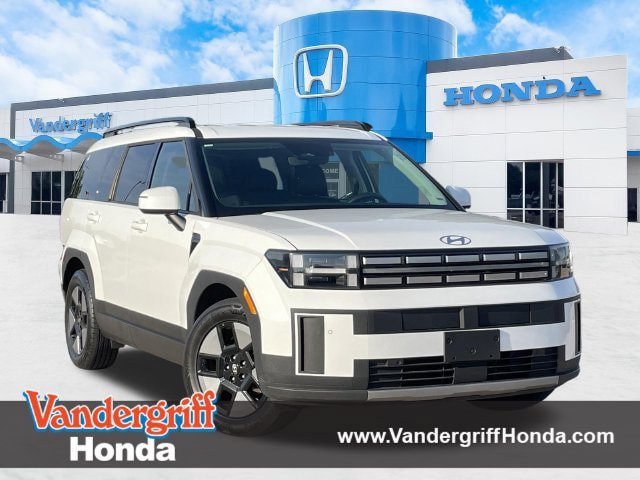 Used 2025 Hyundai Santa Fe SEL FWD image 1