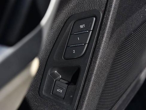 Used 2022 Audi Q3 2.0T Premium Plus w/ Premium Plus Package image 9