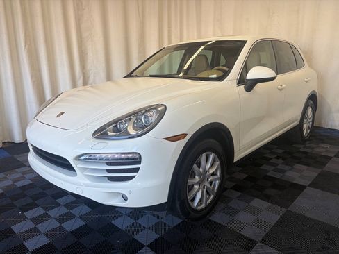 Used 2012 Porsche Cayenne AWD/4WD image 2