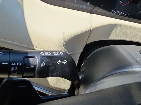 Used 2025 Nissan Armada Platinum AWD/4WD image 16