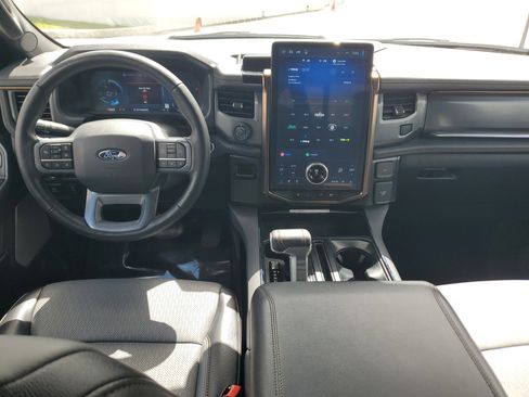 Used 2024 Ford F150 Lightning Lariat image 17