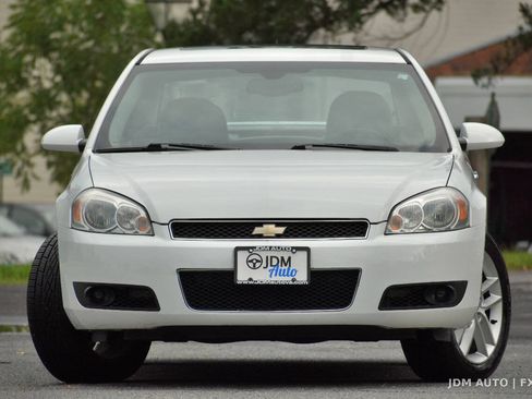 Used 2013 Chevrolet Impala LTZ FWD image 3