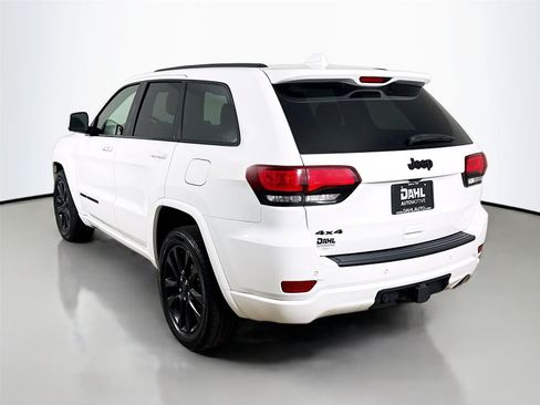Used 2021 Jeep Grand Cherokee Laredo X AWD/4WD image 10
