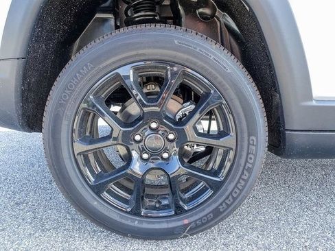 New 2026 Jeep Compass Latitude AWD/4WD image 5