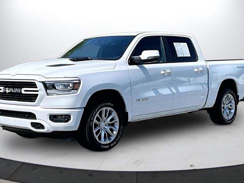 Used 2023 RAM 1500 Laramie AWD/4WD image 4