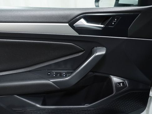 Used 2019 Volkswagen Jetta S w/ Driver Assistance Package image 17