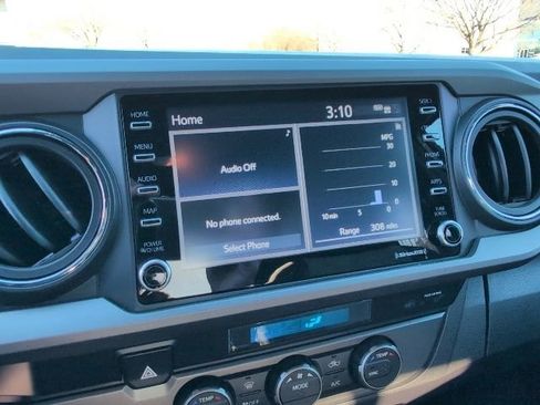 Used 2023 Toyota Tacoma TRD Sport image 17