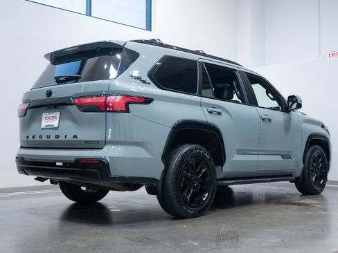 Certified 2025 Toyota Sequoia Platinum w/ TRD Off-Road Package AWD/4WD image 9