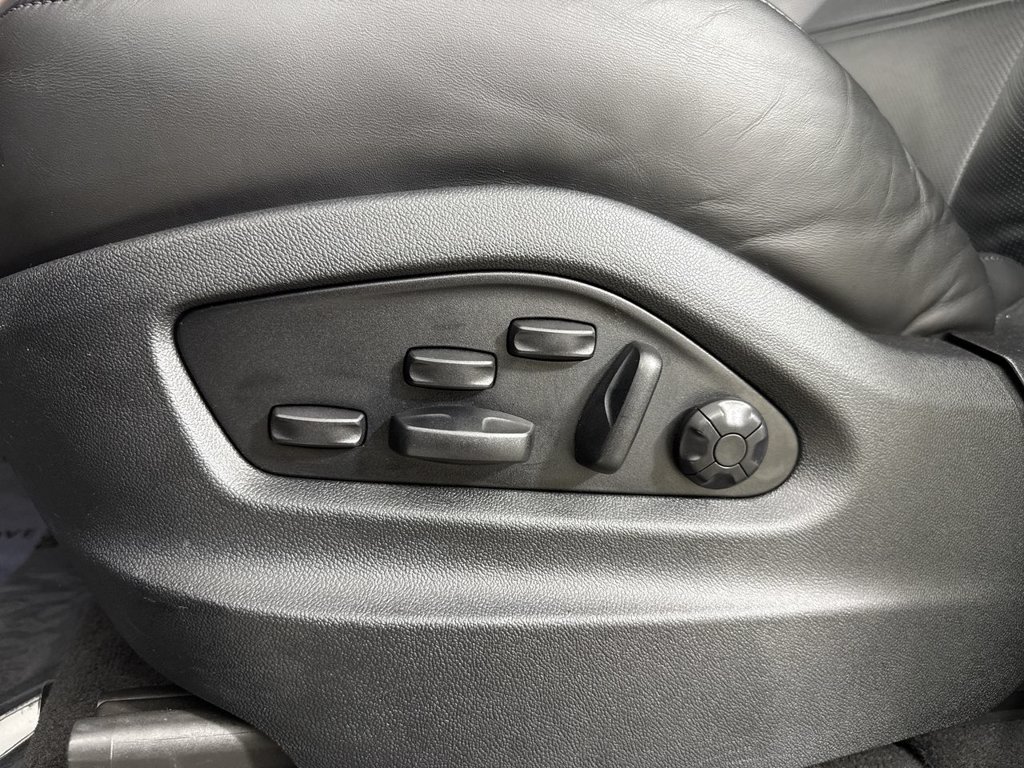 Certified 2023 Porsche Cayenne GTS AWD/4WD image 39