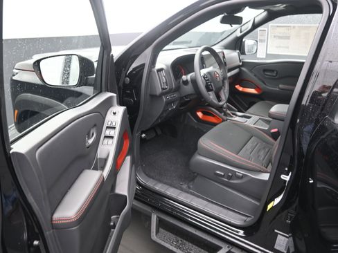 New 2026 Nissan Frontier Pro-X w/ Pro-X Convenience Package image 10