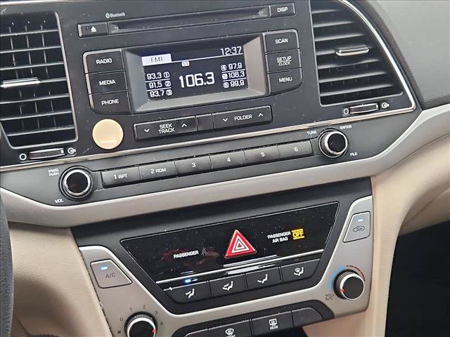 Used 2018 Hyundai Elantra SE FWD image 16