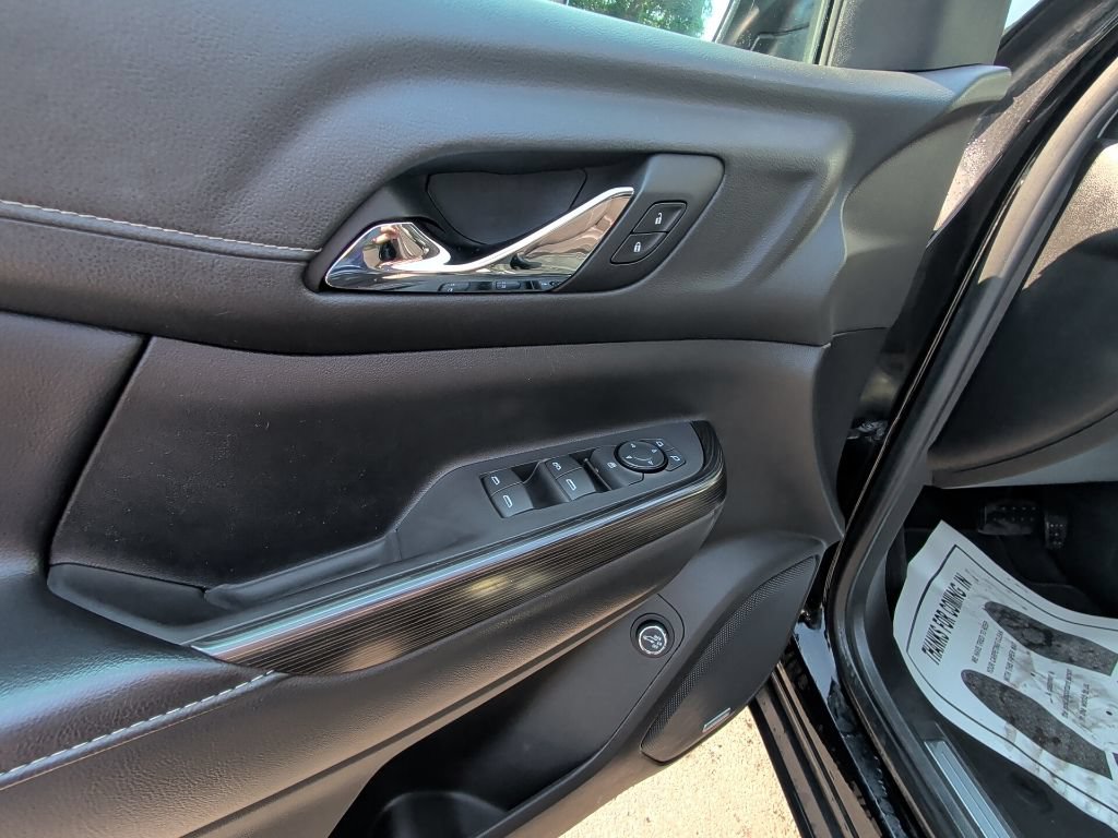Used 2019 GMC Acadia SLT w/ LPO, Floor Liner Package AWD/4WD image 11
