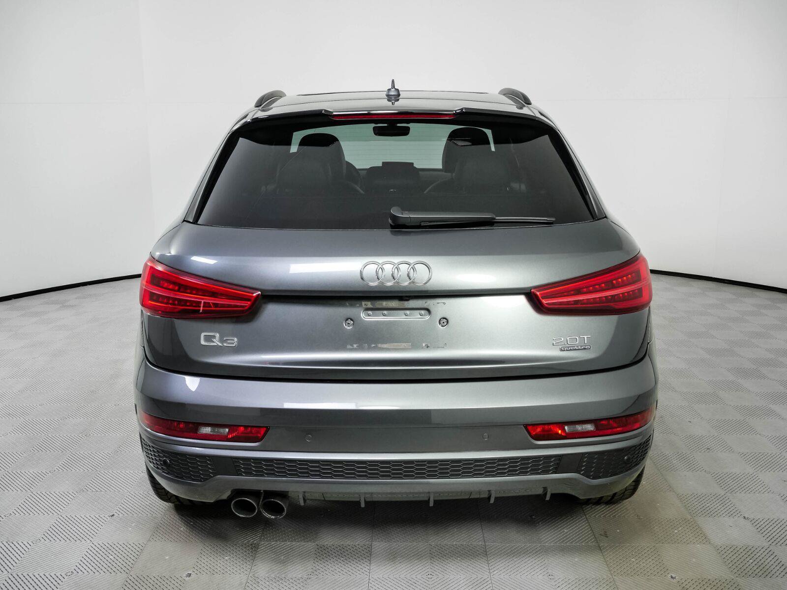 Used 2018 Audi Q3 2.0T Premium Plus w/ S Line Competition Package AWD/4WD image 27