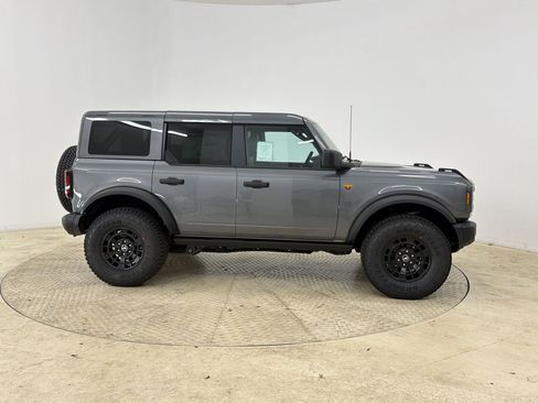 New 2026 Ford Bronco Badlands AWD/4WD image 8