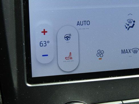 Used 2024 Ford Edge Titanium AWD/4WD image 26