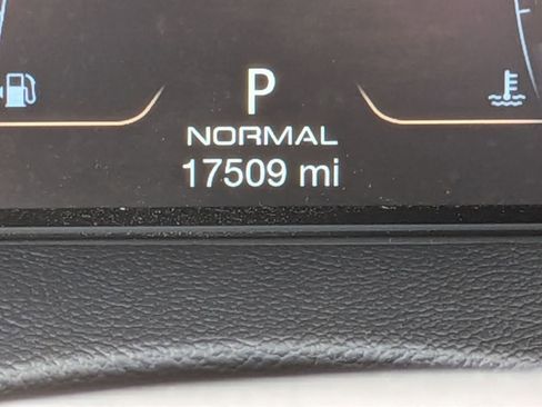 Used 2022 Maserati Levante GT AWD/4WD image 21