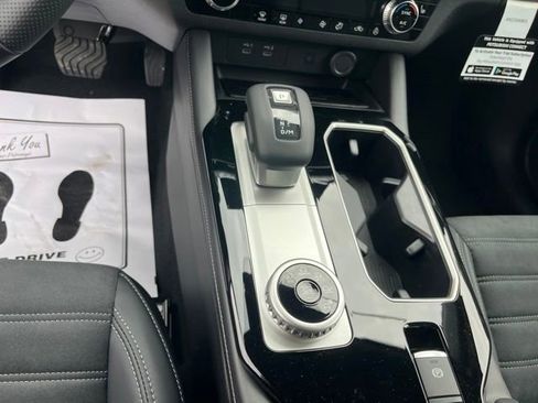 New 2026 Mitsubishi Outlander LE FWD image 18
