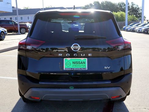 Used 2021 Nissan Rogue SV FWD image 7