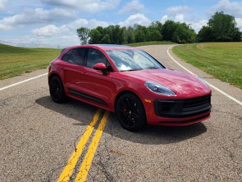 Used 2022 Porsche Macan GTS AWD/4WD image 4
