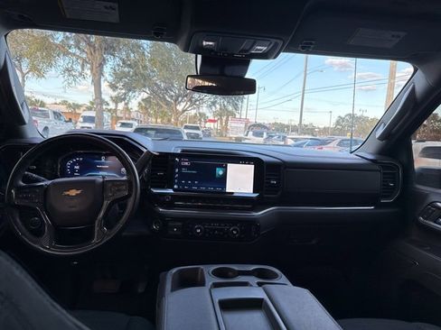 Used 2024 Chevrolet Silverado 2500 LT image 22